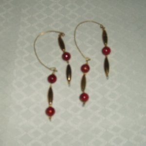 Earrings Wire Goes Behind Ears Handmade Vintage J1